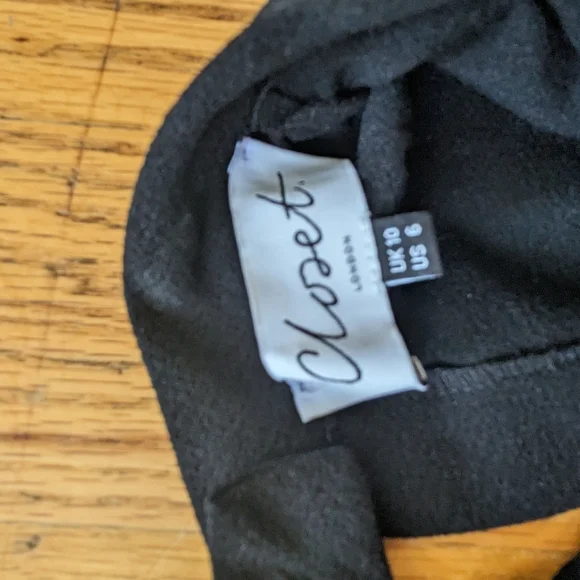 Dress - Picture 3 of 3